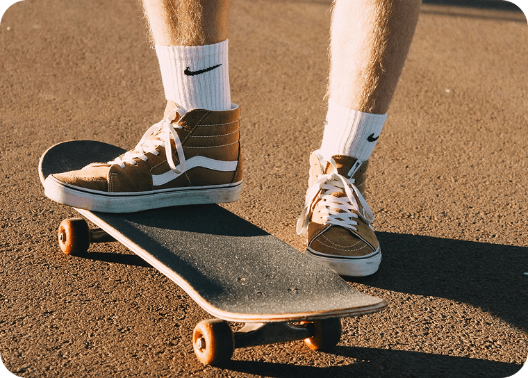SKATE SHOES
